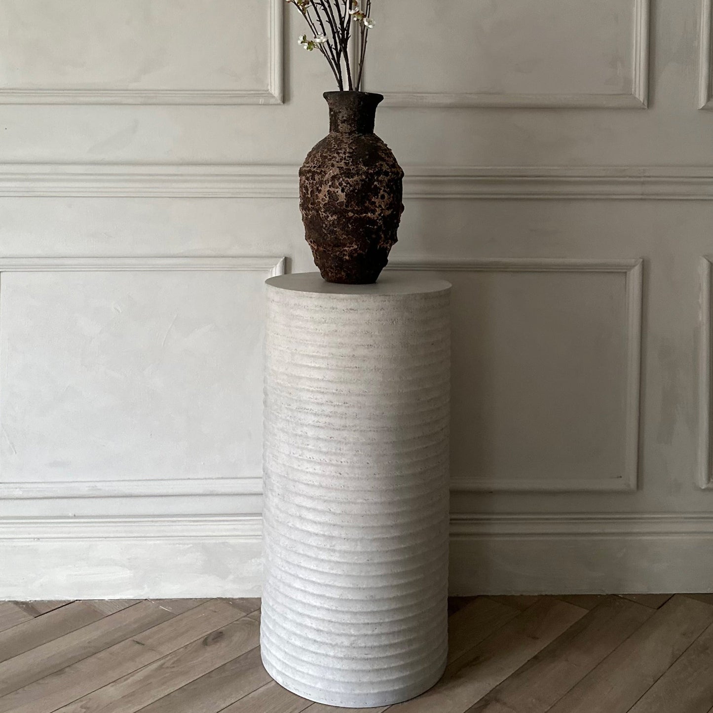 Tala - Ribbed Wooden Pedestal White